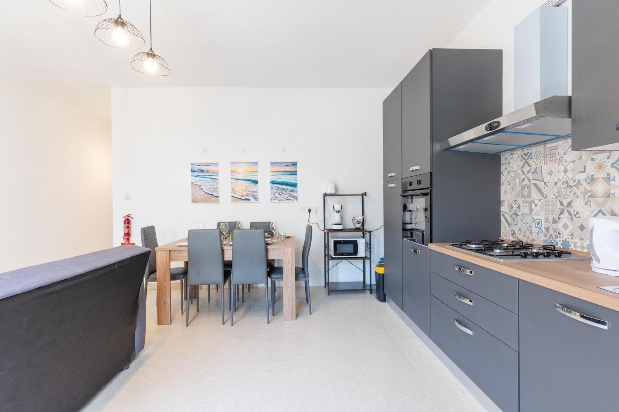 Charming 3bed In St Pauls 3-hosted By Sweetstay * St. Paul's Bay